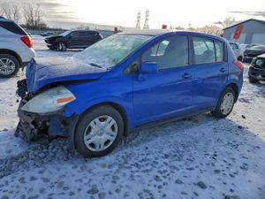 Nissan Versa S 1.8L 4 2010