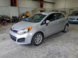 Kia Rio LX 1.6L 4 2013