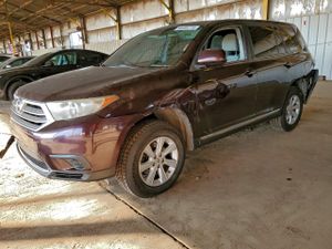 Toyota Highlander BASE 2.7L 4 2013