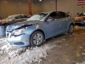 Chevrolet Cruze LS 1.8L 4 2012