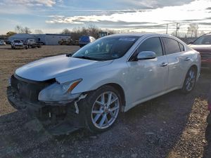 Nissan Maxima S 3.5L 6 2010
