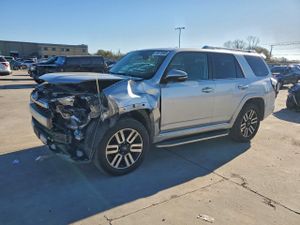 Toyota 4Runner SR5 4.0L 6 2015