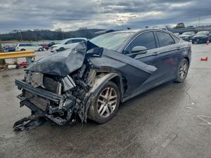 Ford Fusion TITANIUM 2.0L 4 2015