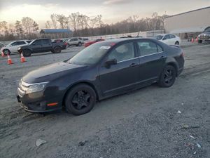Ford Fusion SE 2.5L 4 2011