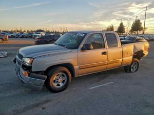 Chevrolet Silverado 1500 C1500 4.8L 8 2003