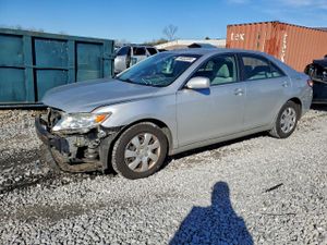 Toyota Camry BASE 2.5L 4 2010