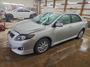 Toyota Corolla BASE 1.8L 4 2010