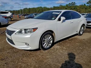 Lexus ES 300H 2.5L 4 2013