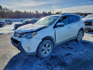 Toyota Rav4 XLE 2.5L 4 2014