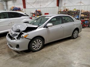 Toyota Corolla BASE 1.8L 4 2013