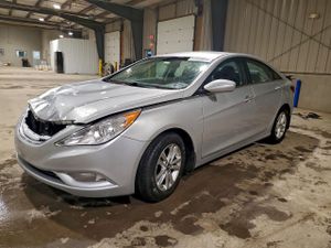 Hyundai Sonata GLS 2.4L 4 2013