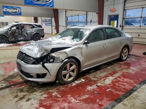 Volkswagen Passat SE 2.5L 5 2012