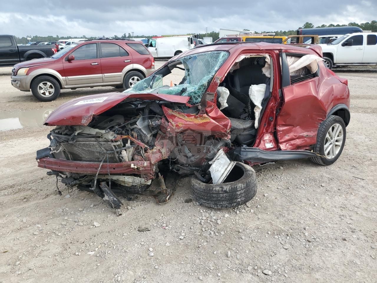 Nissan Juke S 1.6L 4 2013