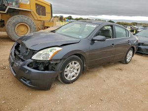 Nissan Altima BASE 2.5L 4 2010