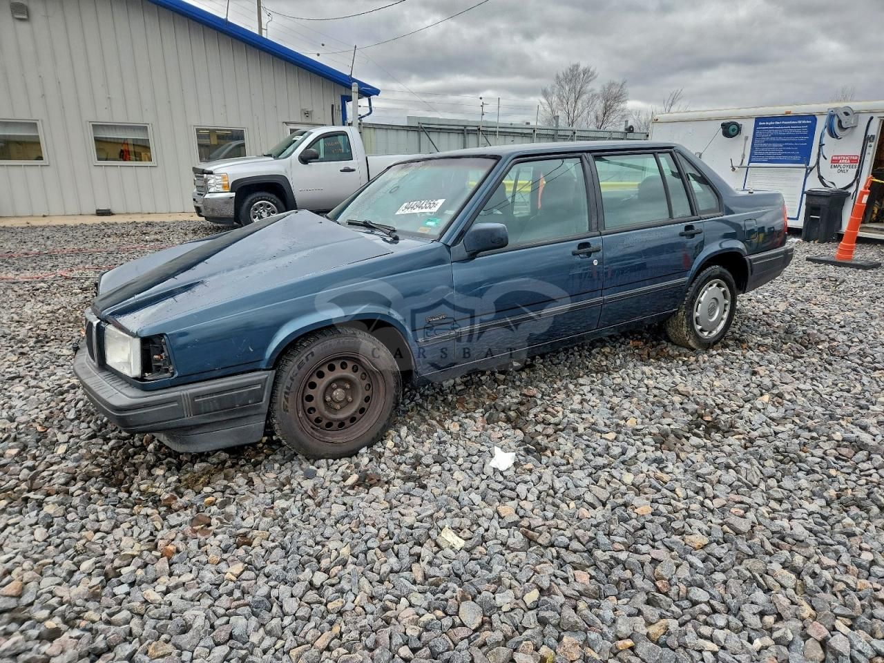 Volvo 940 2.3L 4 1995