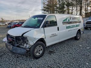 GMC Savana G3500 6.0L 8 2013
