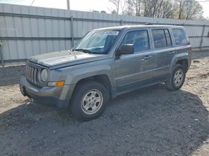 Jeep Patriot SPORT 2.4L 4 2013