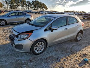 Kia Rio LX 1.6L 4 2013