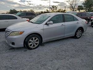 Toyota Camry BASE 2.5L 4 2011