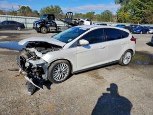 Ford Focus TITANIUM 2.0L 4 2014