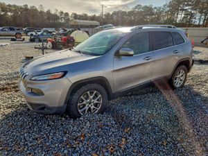Jeep Cherokee LATITUDE 2.4L 4 2015