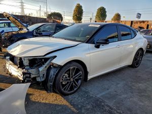 Toyota Camry XSE 2.5L 4 2025