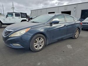 Hyundai Sonata GLS 2.4L 4 2013