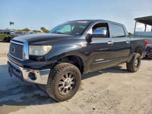 Toyota Tundra CREWMAX LIMITED 5.7L 8 2011