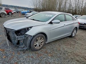 Hyundai Sonata GLS 2.4L 4 2013