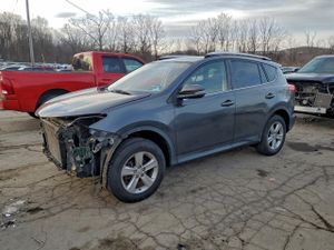 Toyota Rav4 XLE 2.5L 4 2014