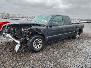 Chevrolet Silverado 1500 C1500 5.3L 8 2005