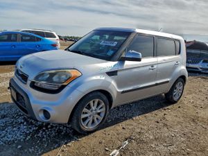 Kia Soul + 2.0L 4 2013