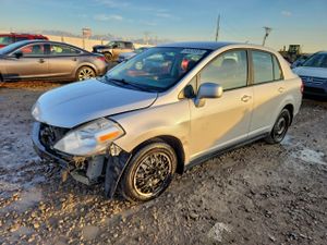 Nissan Versa S 1.8L 4 2011