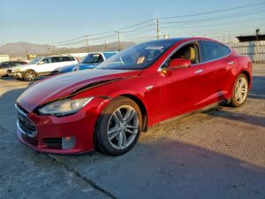 Tesla Model S 85D 2015