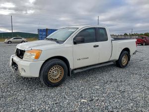 Nissan Titan S 5.6L 8 2011