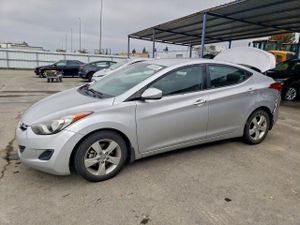 Hyundai Elantra GLS 1.8L 4 2013
