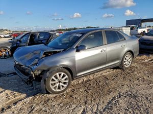 Volkswagen Jetta LIMITED 2.5L 5 2010