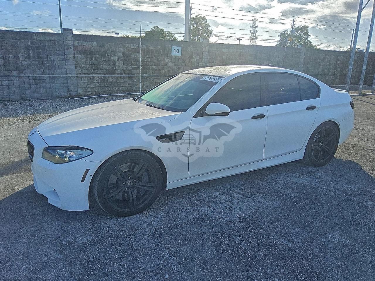 BMW M5 4.4L 8 2013