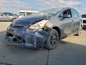 Toyota Prius 1.8L 4 2013