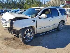 Cadillac Escalade LUXURY 6.2L 8 2014