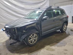 Volkswagen Tiguan S 2.0L 4 2015