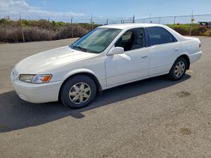Toyota Camry LE 2.2L 4 1997