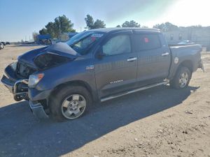 Toyota Tundra CREWMAX SR5 5.7L 8 2012