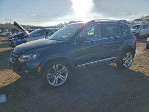 Volkswagen Tiguan S 2.0L 4 2012