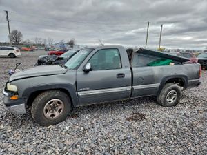 Chevrolet Silverado 1500 C1500 4.8L 8 2002