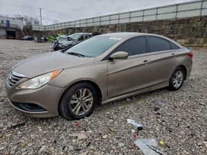 Hyundai Sonata GLS 2.4L 4 2014