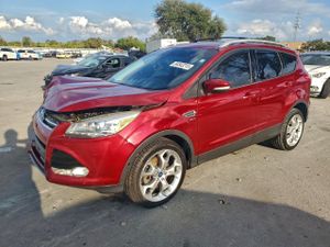 Ford Escape TITANIUM 2.0L 4 2013