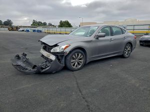 Infiniti M35 3.5L 6 2012