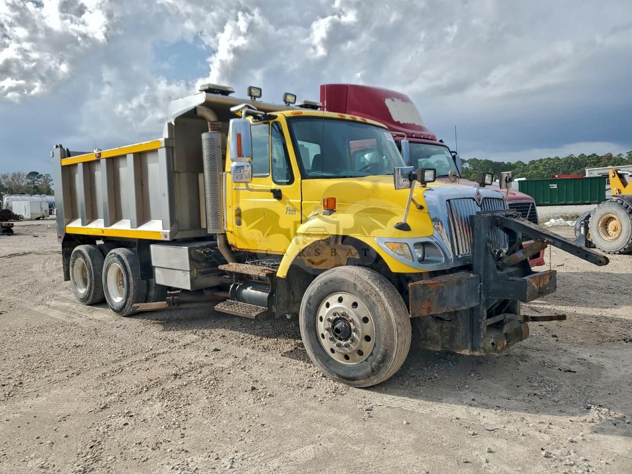International WorkStar / 7000 Series 7400 7.6L 6 2007