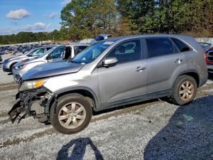 Kia Sorento LX 2.4L 4 2013